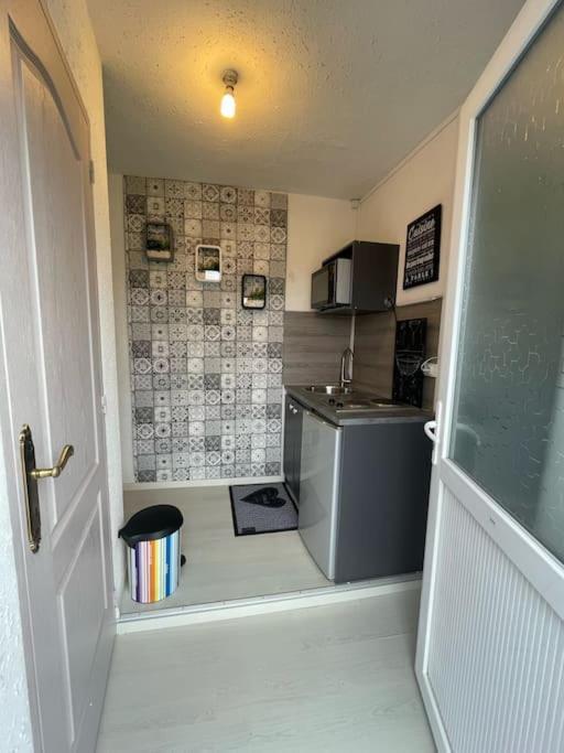 Appartement Chaleureux Au Calme Proche Du Chateau Mauleon Luaran gambar